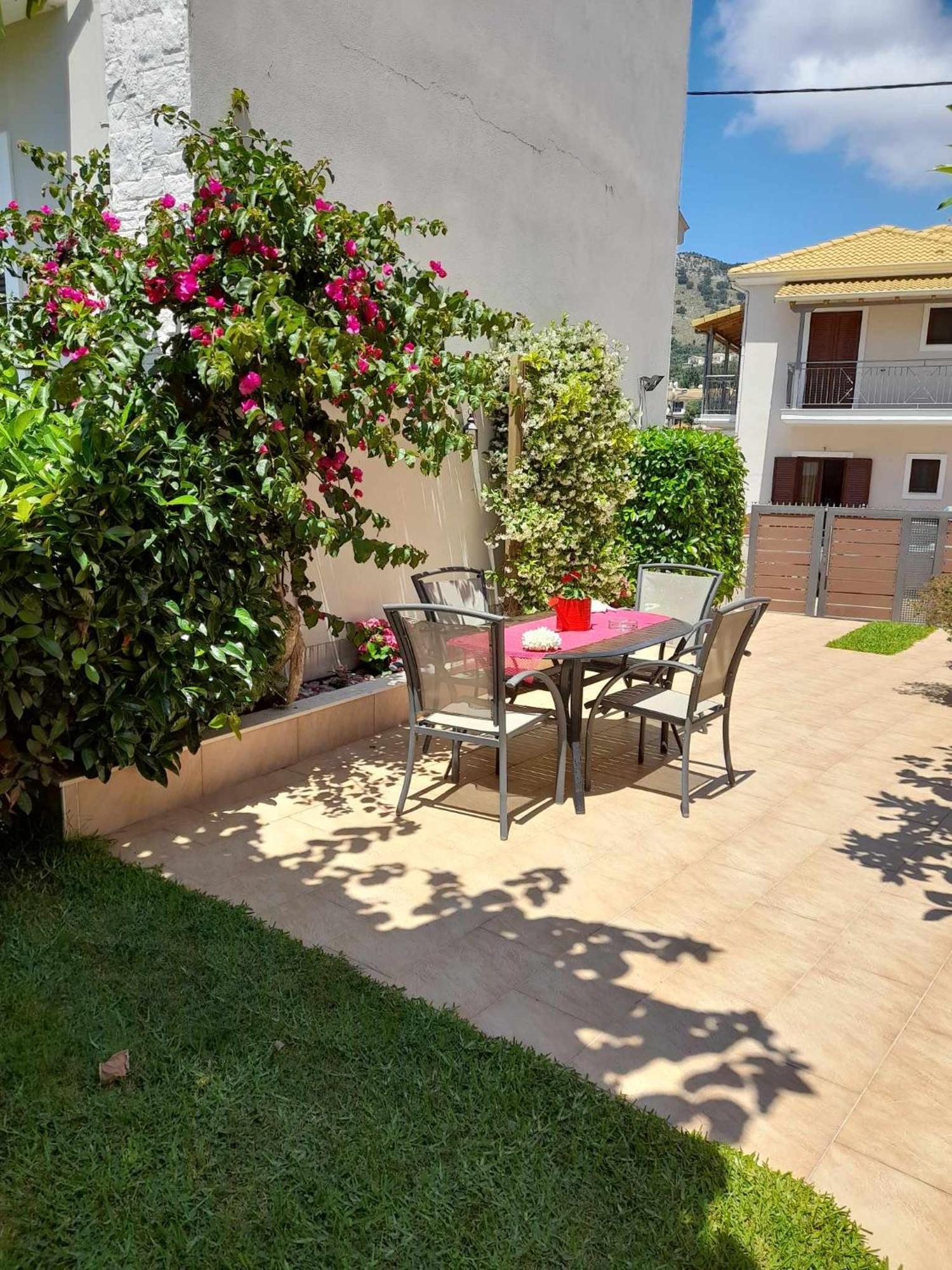 דירות סיבוטה Casa Loutsiano מראה חיצוני תמונה